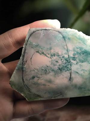 巨幕上的微雕 人工智能時代，玉雕行業(yè)離人機交互還有多遠？